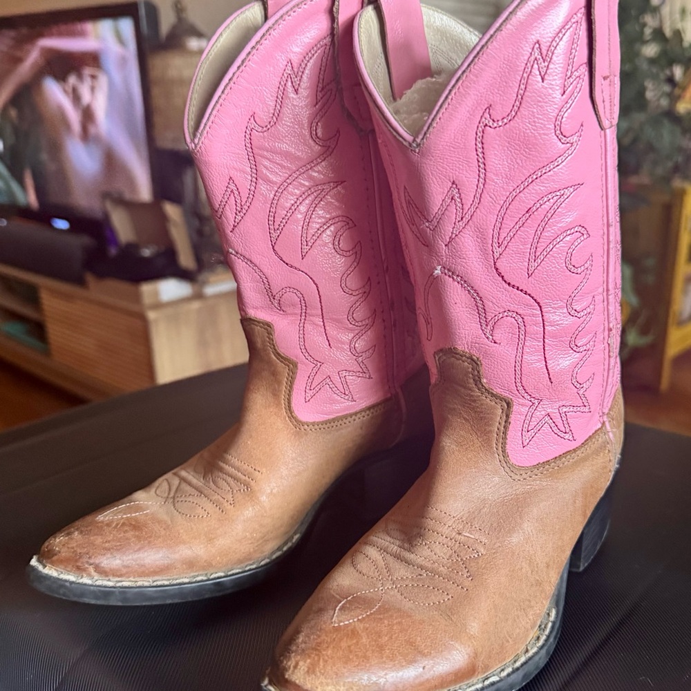 Old West Two-Tone Pink and Brown Heeled Boots - Picture 5 of 8